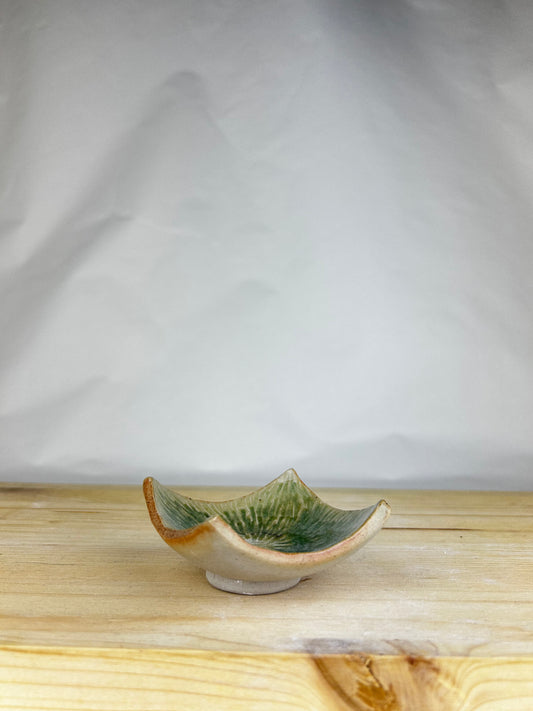 Green wood dish