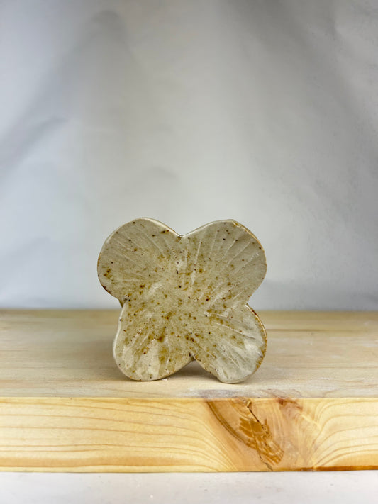 Flower wood ring dish